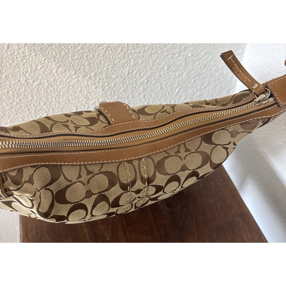 COACH Handbag Hamptons Hobo Signature Canvas Tan Caramel Leather Silver 11576 - Picture 7 of 11
